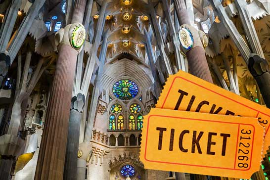 How far in advance to book sagrada familia tickets