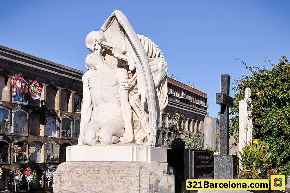 Death-of-Kiss Cemetery-Poble-Nou