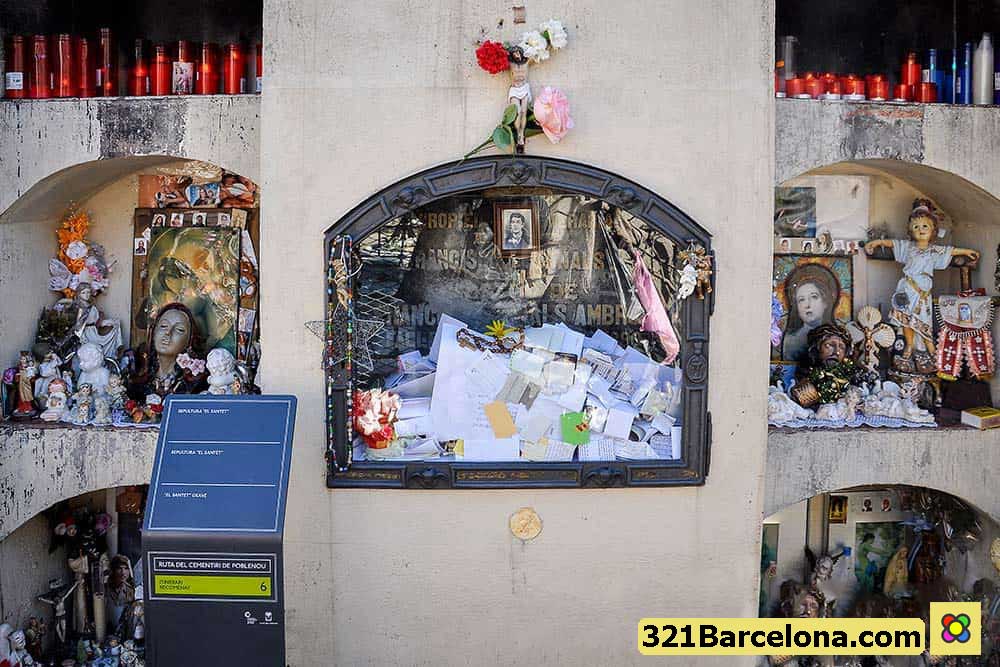 Tomb-of-Santet-in-Poble-Nou-Cemetery